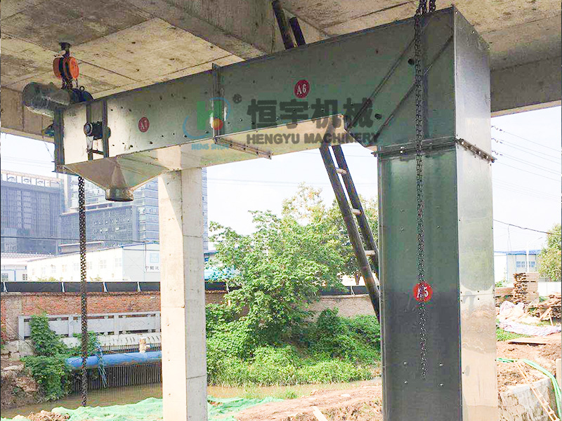 江蘇某環(huán)保科技有限公司-Z型提升機